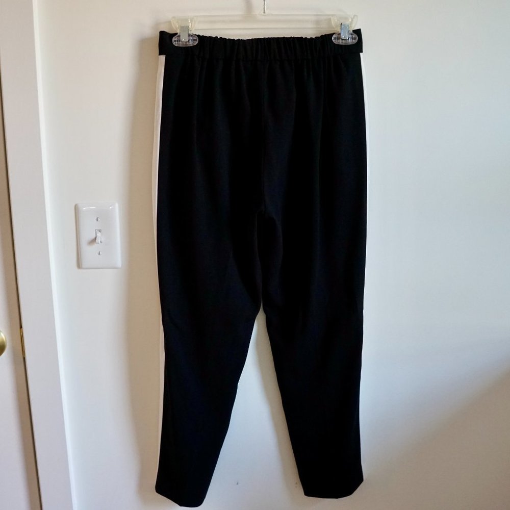Aritzia Babaton Conan Cropped Pant in Black/White Stripe Size 2 - Picture 3 of 11